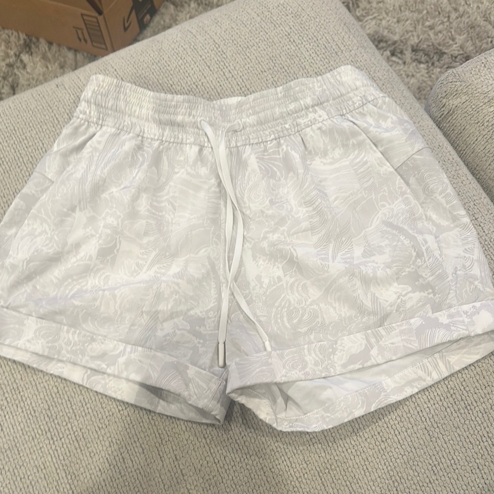 Lulu lemon shorts